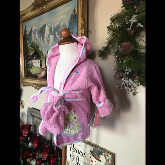 🩷 Just Born Frog Pink Robe & Booties - Picture 3 of 7